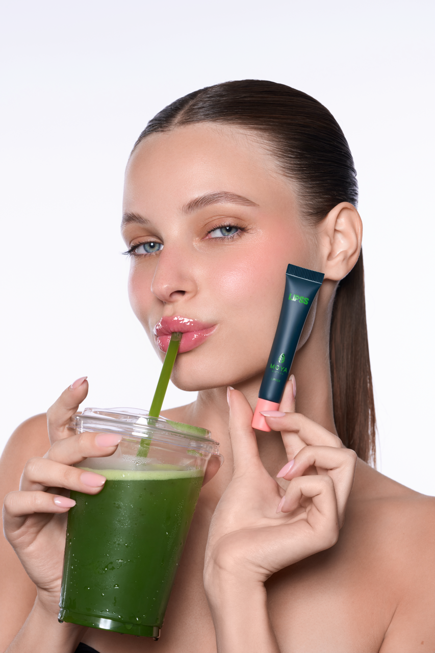 Matcha Strawberry Lipper – błyszczyk do ust o zapachu matchy i truskawki