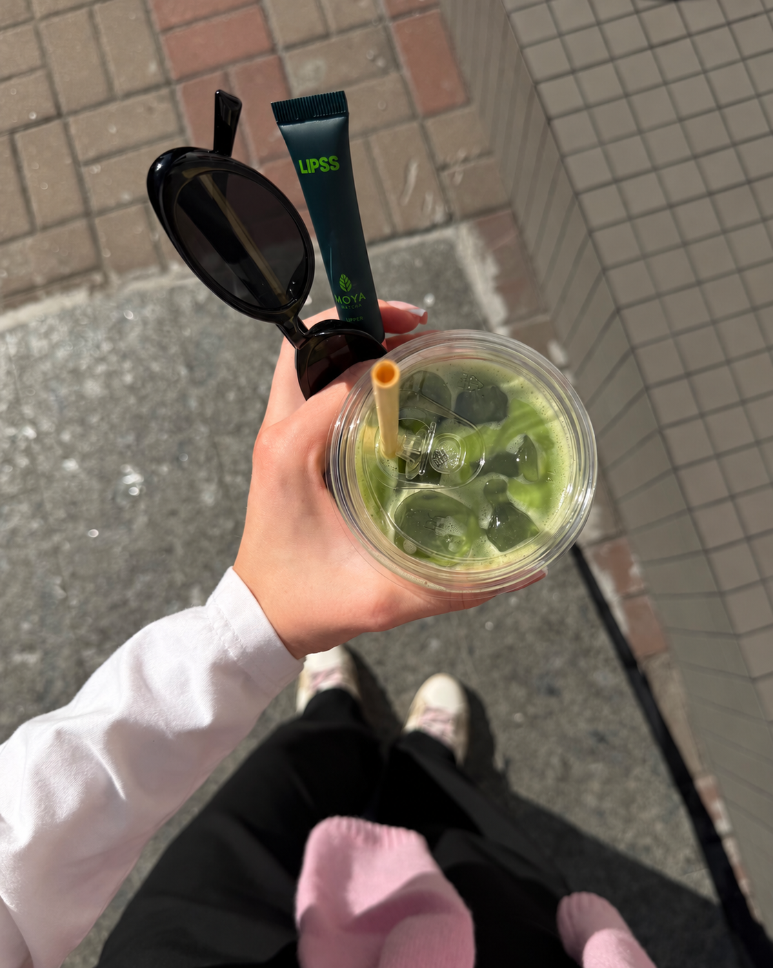 Matcha Strawberry Lipper – błyszczyk do ust o zapachu matchy i truskawki