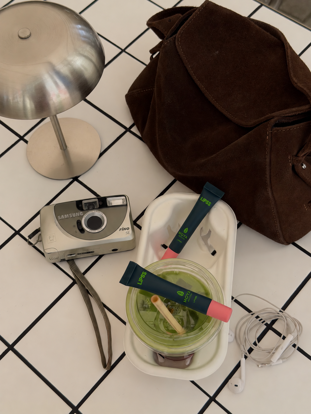 Matcha Strawberry Lipper – błyszczyk do ust o zapachu matchy i truskawki